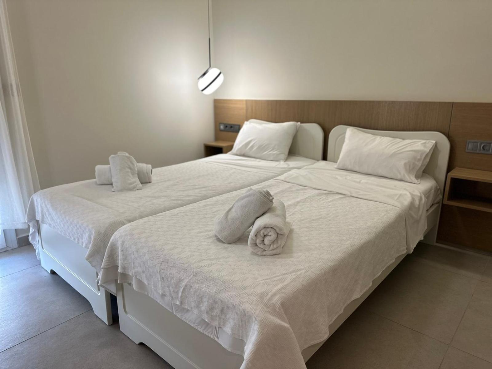 Anemos Hotel Агия Триас Екстериор снимка
