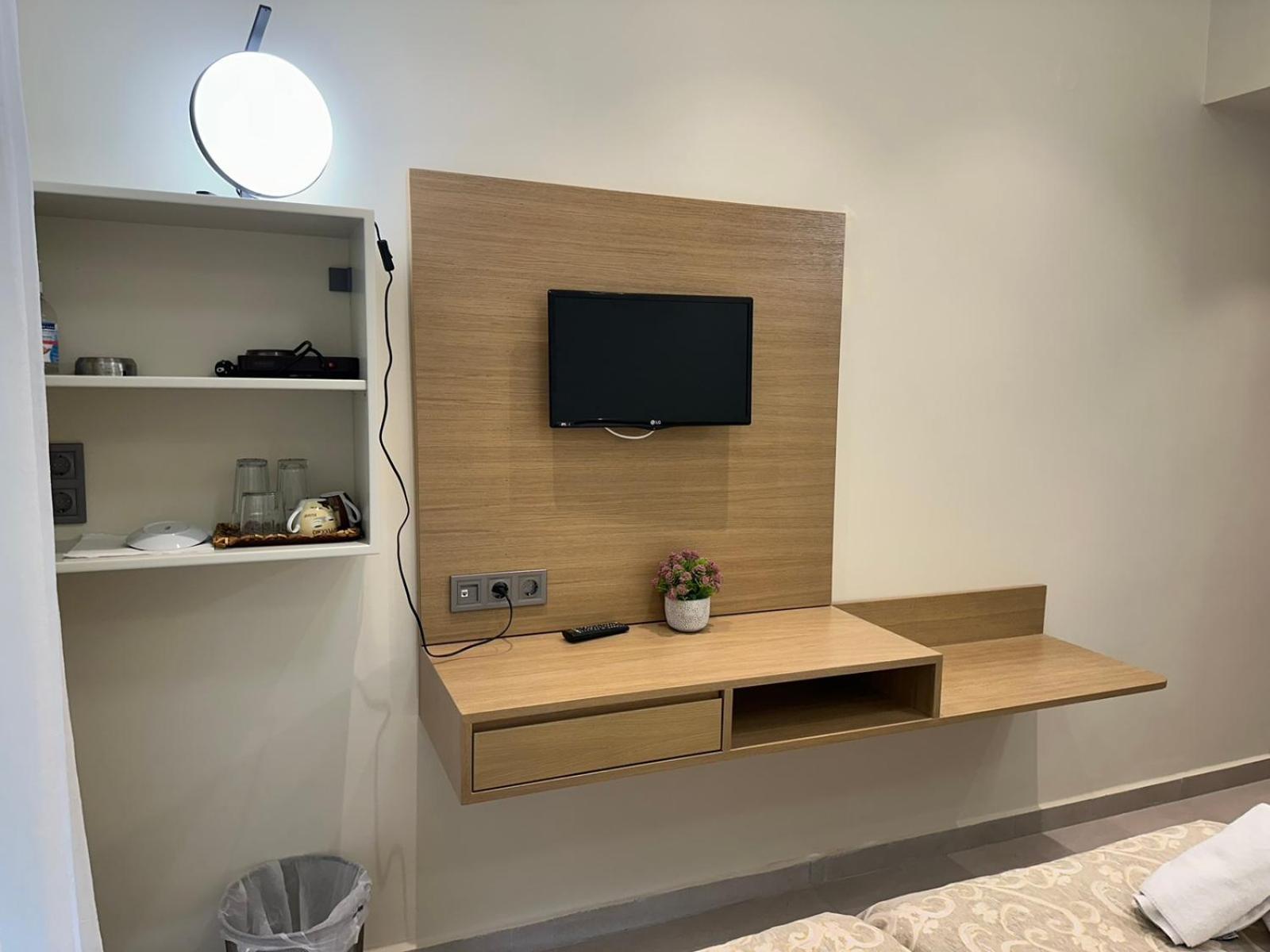 Anemos Hotel Агия Триас Екстериор снимка