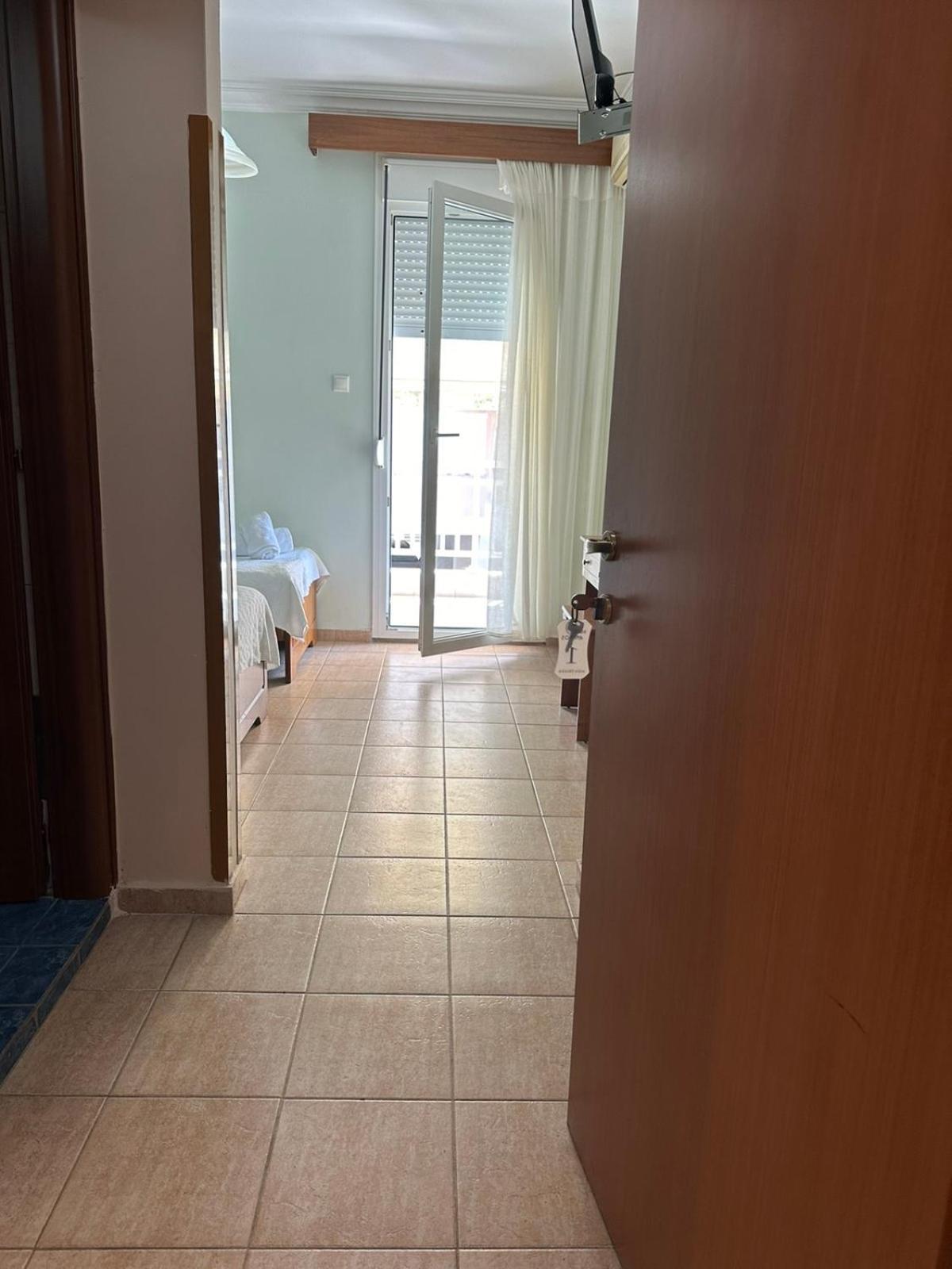 Anemos Hotel Агия Триас Екстериор снимка