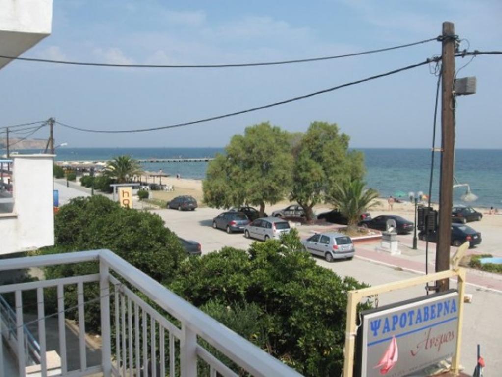Anemos Hotel Агия Триас Екстериор снимка